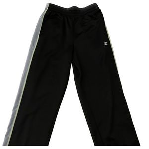 Boys large joggers black in very good like new condition. Worn a few times.